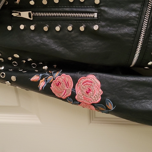 Faux leatherjacket - Picture 2 of 7